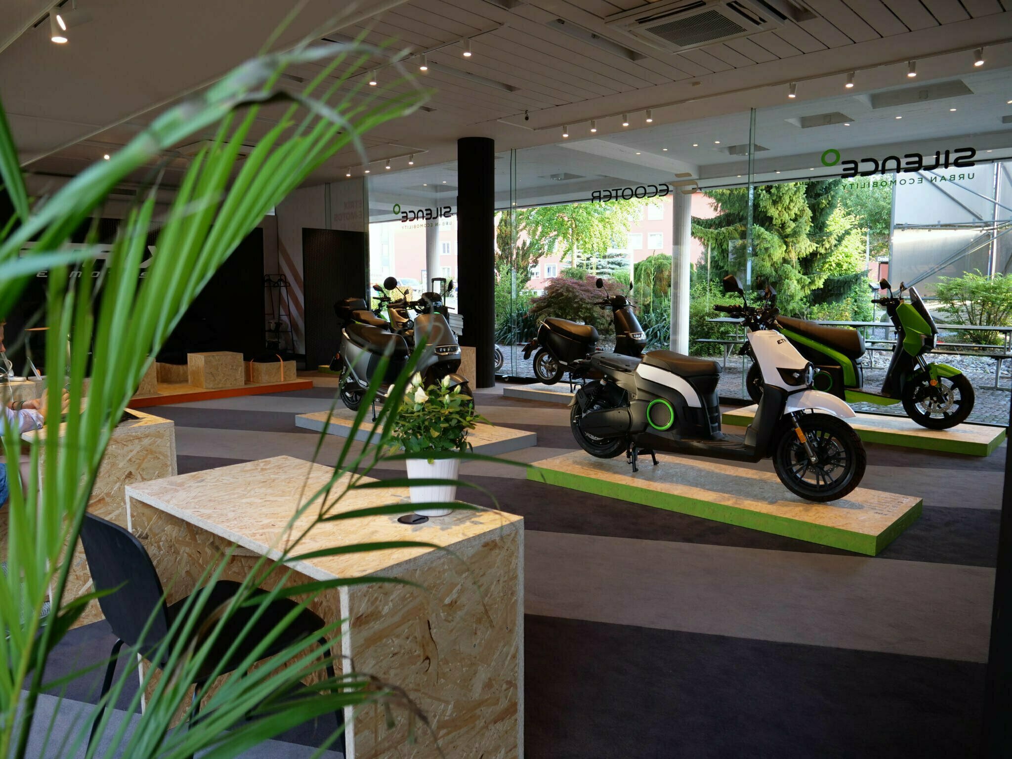 Etrix Store Elekroroller Regensdorf