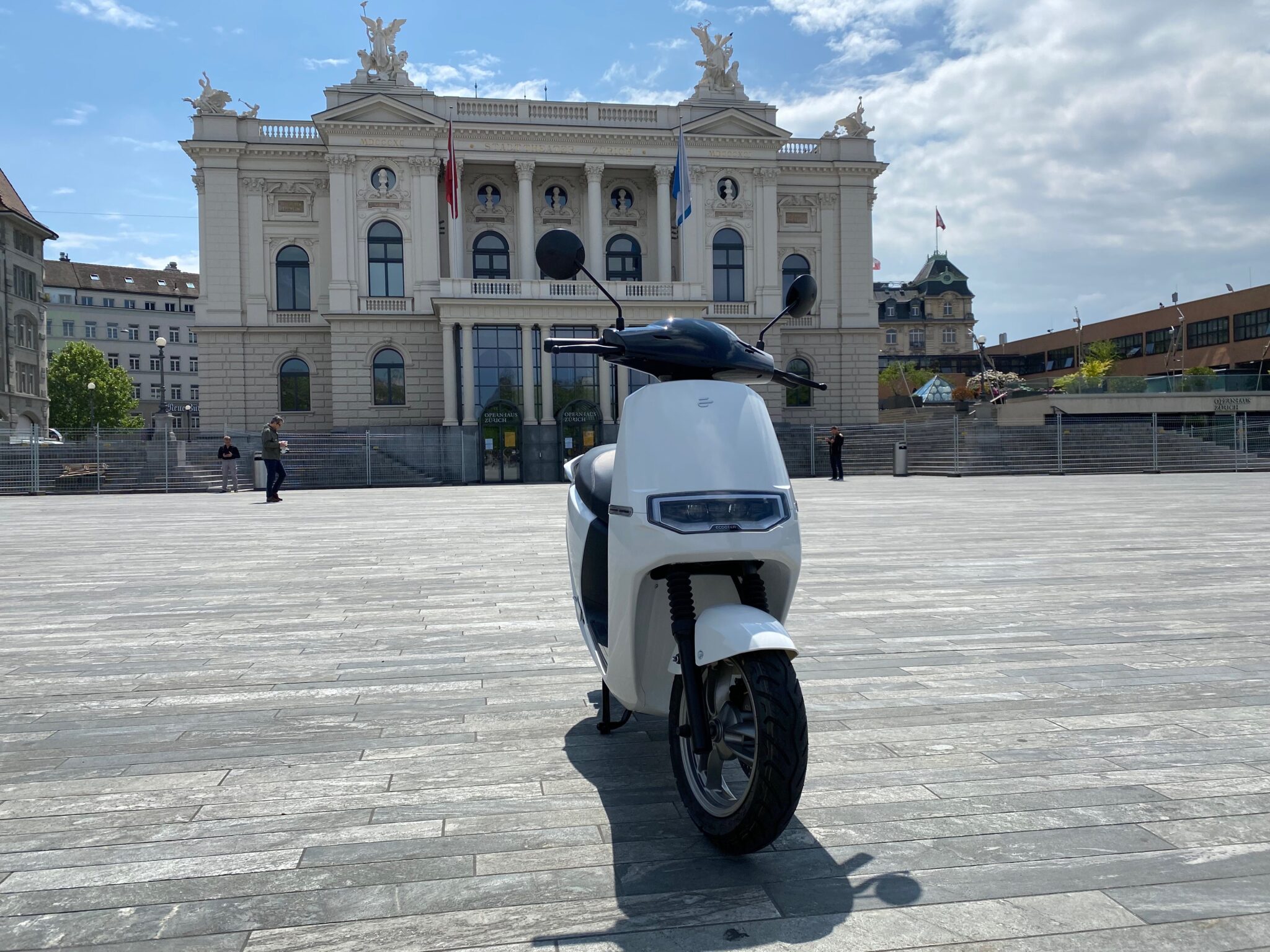 Ecooter E2 Front Elektroroller Bern